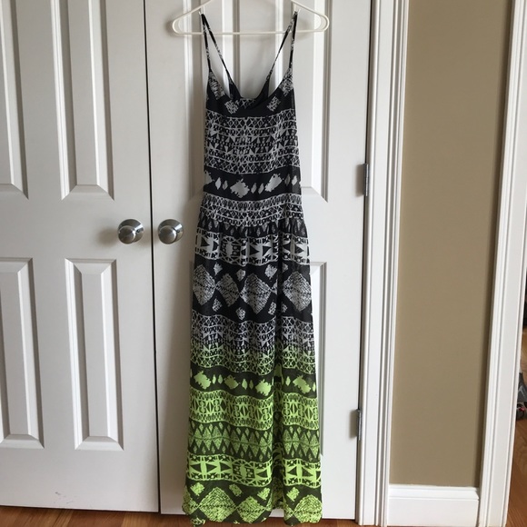 Mossimo Supply Co Dresses & Skirts - Maxi dress Mossimo Supply Co Dresses & Skirts - Maxi dress